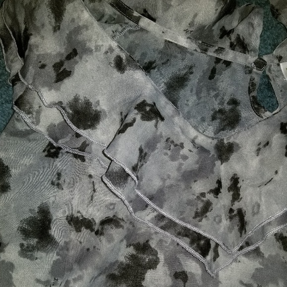 Many Shades of Gray Blouse - Picture 5 of 6